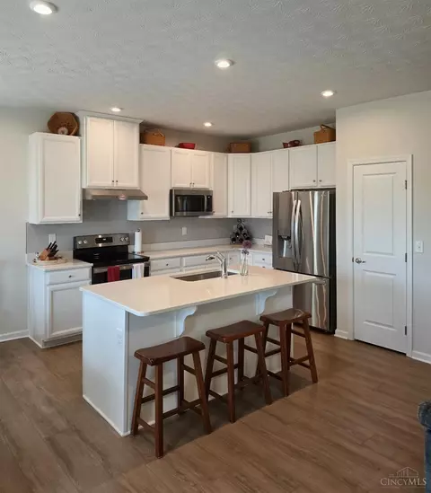 Kitchen - 2360 Streamside Dr, Batavia, OH 45103 photo 1 of 1