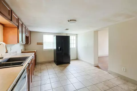 Kitchen - 6136 Main St, Morrow, OH 45152 photo 2 of 4