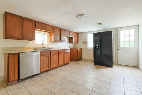 Kitchen - 6136 Main St, Morrow, OH 45152 photo 1 of 4