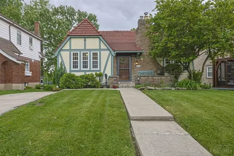 3111 Parkview Ave, Cincinnati, OH 45213