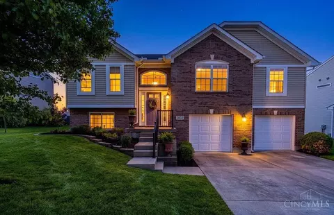 2002 Prairie Clover Dr, Lebanon, OH 45036