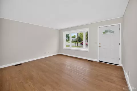 Living - 11424 Riga Ct, Forest Park, OH 45240 photo 2 of 4