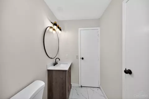 Bath - 11424 Riga Ct, Forest Park, OH 45240 photo 3 of 6