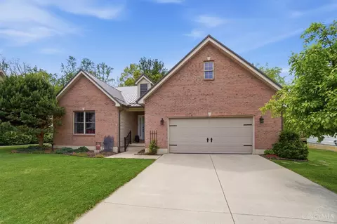 1503 Meadow Ridge Cir, Wilmington, OH 45177