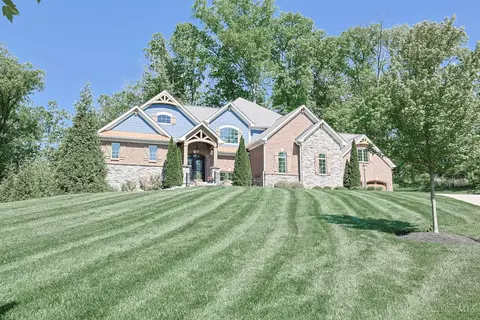 9675 Lakeside Estates Dr, Symmes Twp, OH 45140