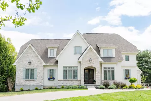 9815 Humphrey Rd, Cincinnati, OH 45242