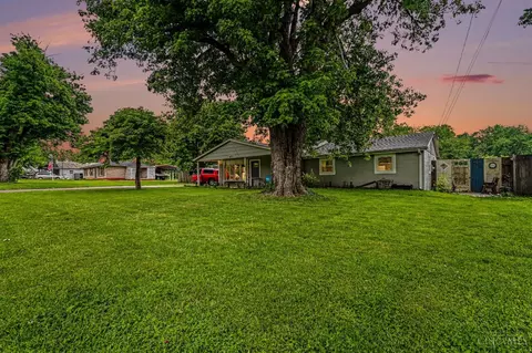 6273 Paullin Dr, Middletown, OH 45042