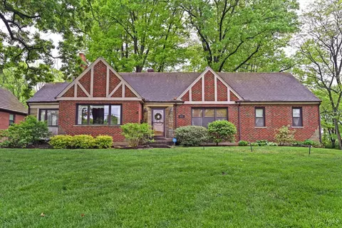 877 Finney Trl, Cincinnati, OH 45224