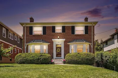 909 Ellison Ave, Cincinnati, OH 45226