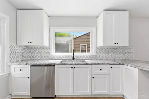 Kitchen - 204 Grandin Dr, Georgetown, OH 45121 photo 2 of 4