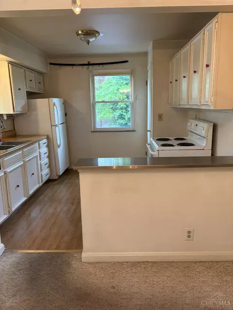 Kitchen - 3880 Bennett Rd, Cincinnati, OH 45245 photo 1 of 3