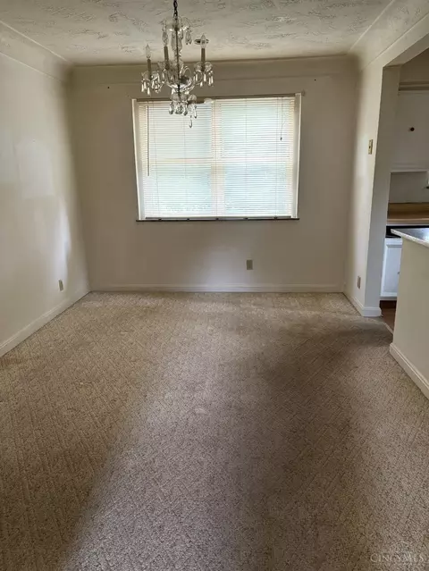 Dining - 3880 Bennett Rd, Cincinnati, OH 45245 photo 1 of 1