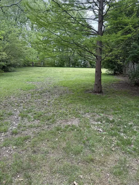 Exterior - 3880 Bennett Rd, Cincinnati, OH 45245 photo 2 of 2