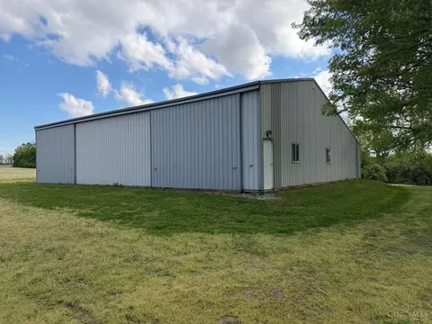 3840 Farmers Rd, Washington Twp, OH 45177