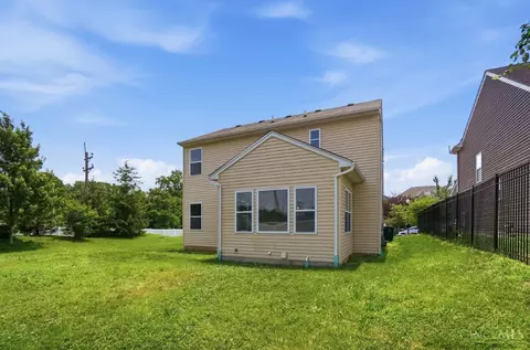 Exterior - 7025 Locker Ct, Cincinnati, OH 45224 photo 6 of 9