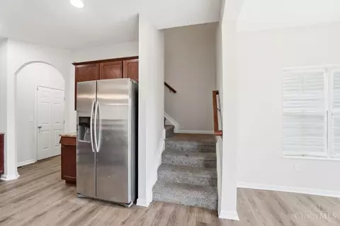 Entry Way - 7025 Locker Ct, Cincinnati, OH 45224 photo 7 of 12