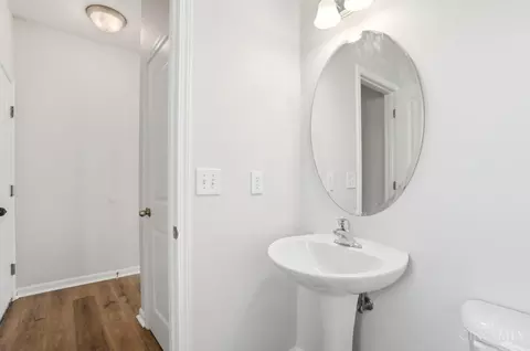 Entry Way - 7025 Locker Ct, Cincinnati, OH 45224 photo 6 of 12