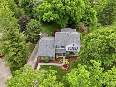 6046 Gaines Rd, Cincinnati, OH 45247