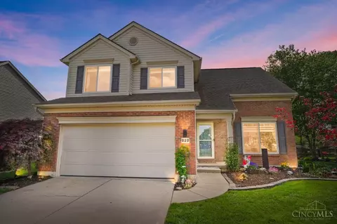 829 Hamlin Dr, Hamilton Township, OH 45039
