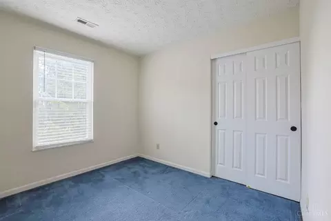 Bedroom - 10152 Timberview Ct, Woodlawn, OH 45215 photo 9 of 10
