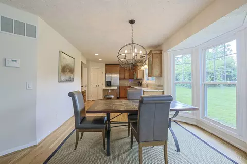 Dining - 10152 Timberview Ct, Woodlawn, OH 45215 photo 3 of 4