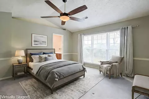 Bedroom - 10152 Timberview Ct, Woodlawn, OH 45215 photo 1 of 10