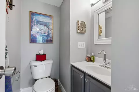 Bath - 2374 Candlemakers Ln, Maineville, OH 45039 photo 1 of 4