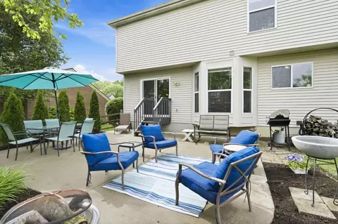Exterior - 2374 Candlemakers Ln, Maineville, OH 45039 photo 5 of 6