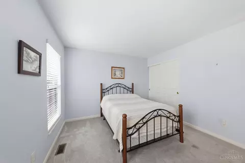 Bedroom - 966 Legendary Run, Cincinnati, OH 45245 photo 6 of 10