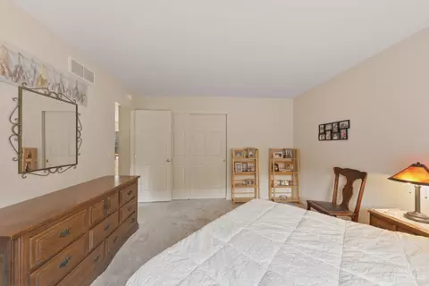 Bedroom - 966 Legendary Run, Cincinnati, OH 45245 photo 10 of 10
