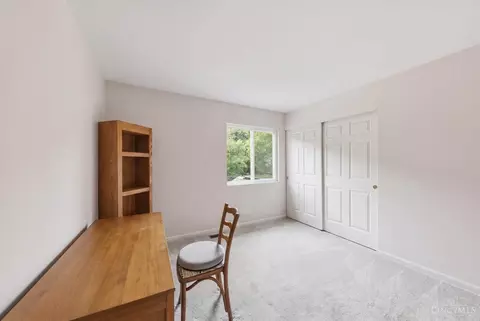 Bedroom - 966 Legendary Run, Cincinnati, OH 45245 photo 8 of 10