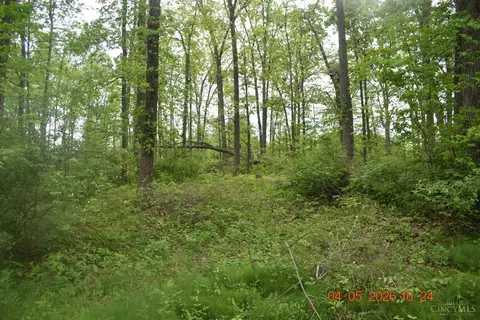 209 Schlitz Dr, Perry Twp, OH 45118