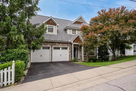 557 Hoge St, Cincinnati, OH 45226
