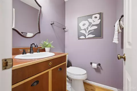 Bath - 9486 Oakhurst Ct, Blue Ash, OH 45241 photo 1 of 7