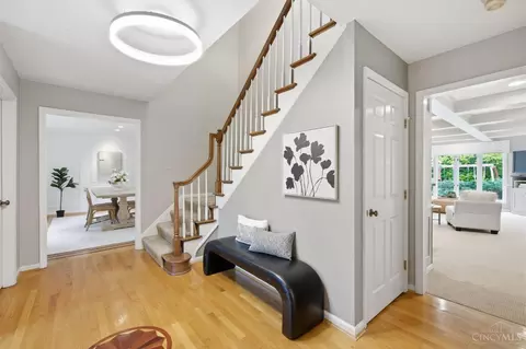 Entry Way - 9486 Oakhurst Ct, Blue Ash, OH 45241 photo 3 of 5