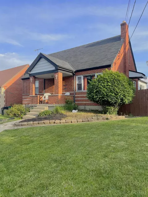 1772 Tuxworth Ave, Cincinnati, OH 45238