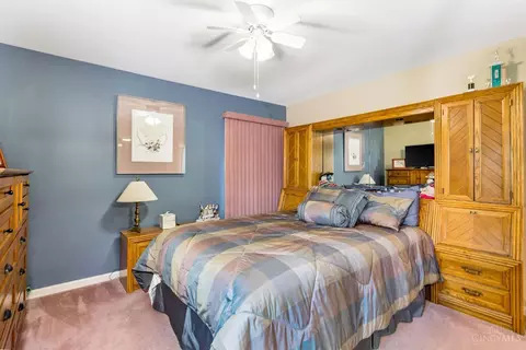 Bedroom - 4885 Beechwood Rd, Cincinnati, OH 45244 photo 6 of 6