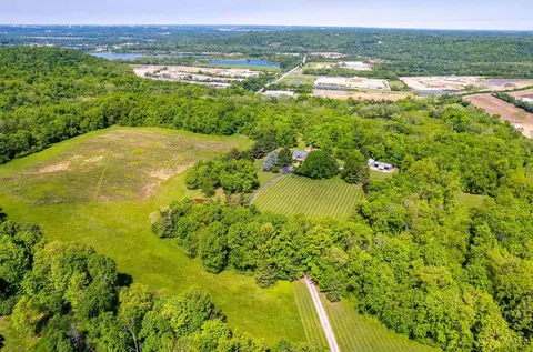 View/Area - 4885 Beechwood Rd, Cincinnati, OH 45244 photo 4 of 7