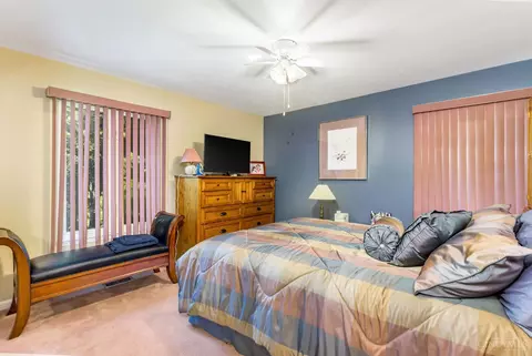 Bedroom - 4885 Beechwood Rd, Cincinnati, OH 45244 photo 5 of 6