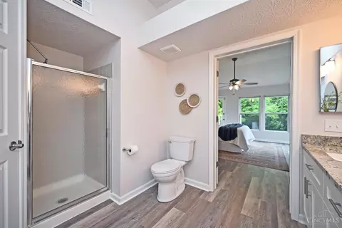 Bath - 8418 Ridge Pointe Ct, Cincinnati, OH 45237 photo 1 of 3