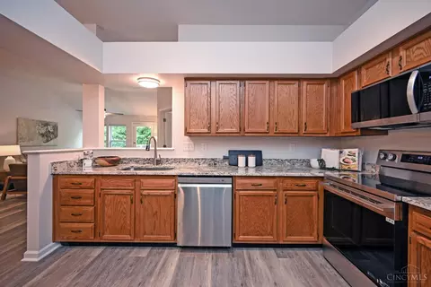 Kitchen - 8418 Ridge Pointe Ct, Cincinnati, OH 45237 photo 1 of 3