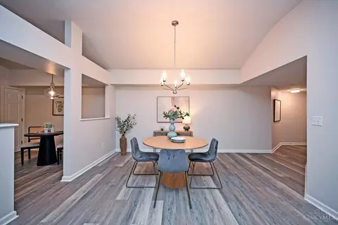 Dining - 8418 Ridge Pointe Ct, Cincinnati, OH 45237 photo 1 of 2