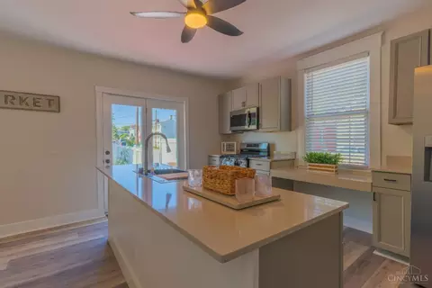 Kitchen - 435 Pearl St, Reading, OH 45215 photo 12 of 14