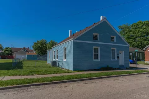 435 Pearl St, Reading, OH 45215
