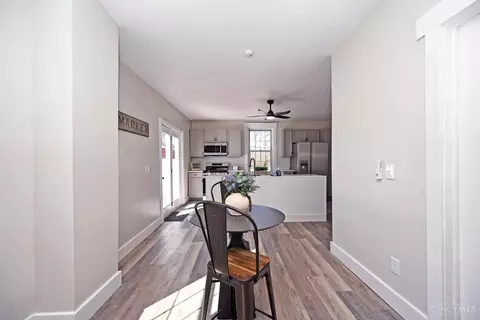 Entry Way - 435 Pearl St, Reading, OH 45215 photo 6 of 6