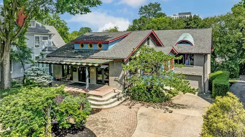 2150 Alpine Pl, Cincinnati, OH 45206