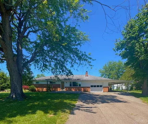2595 Lebanon Rd, Lebanon, OH 45036
