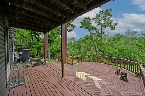 Exterior - 2602 Hunt Rd, Reading, OH 45236 photo 8 of 14