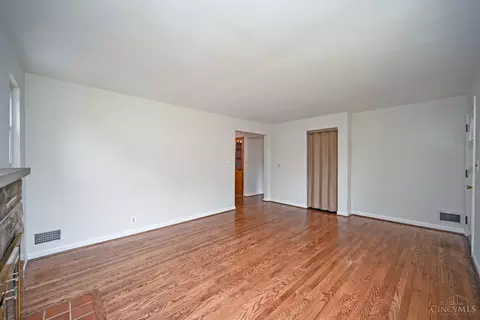 Living - 178 E Crest Dr, Reading, OH 45215 photo 5 of 5