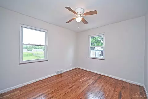 Bedroom - 178 E Crest Dr, Reading, OH 45215 photo 4 of 6